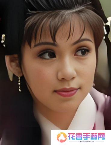 新版《射雕》黄蓉太丑上热搜，再看看旧版的几个黄蓉，差距太明显