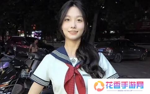 男摄影师爱上小10岁女友，女方如今成网红，男方发文称不会后悔
