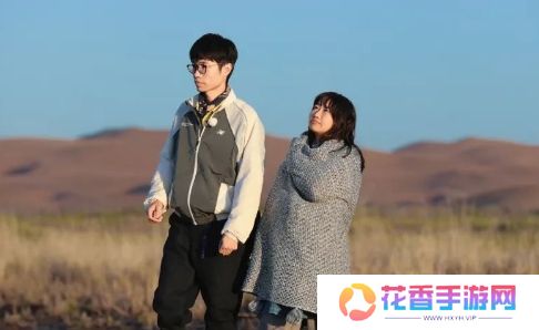 麦琳晒开工视频，身材纤细，活泼俏皮，画风突变太意外，黑红也是红呀