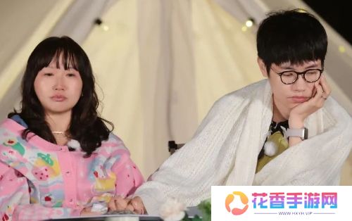 麦琳晒开工视频，身材纤细，活泼俏皮，画风突变太意外，黑红也是红呀