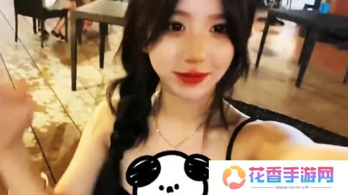 美女主播泰国旅游开直播，刚出镜就被超管封了，网友：胆子太大了