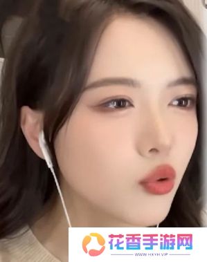 LPL主持骆歆自曝择偶标准，称不想当妈想当女儿，网友：喜欢爹味男友