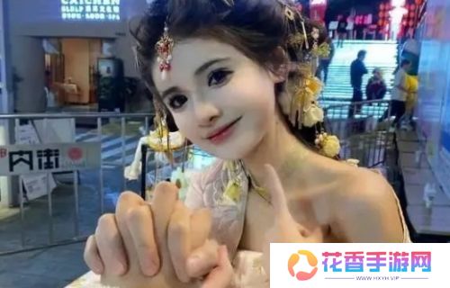 狗头萝莉发布澄清视频，解释大家热议话题，称自己想努力做个好人