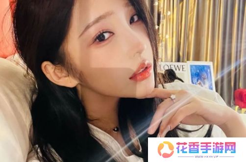 女主播喊话大哥，称给100万就退播，曾说自己不看重钱，态度变化引热议