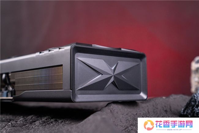 炫酷来袭，耕升 GeForce RTX 5070 Ti 炫光·超 OC带来超高性能