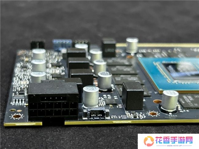 炫酷来袭，耕升 GeForce RTX 5070 Ti 炫光·超 OC带来超高性能