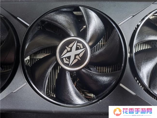 炫酷来袭，耕升 GeForce RTX 5070 Ti 炫光·超 OC带来超高性能