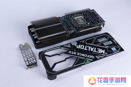 支持DLSS4，从“新”出发