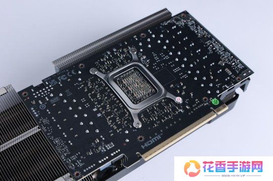 支持DLSS4，从“新”出发