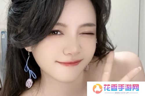 骆歆获电竞巴菲特称号，入股小米集团如今已大涨，网友：狠狠羡慕了