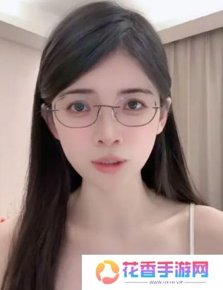 狗头萝莉拍短剧被曝有吻戏，本人回应称怕男粉吃醋，亲密戏都删除了