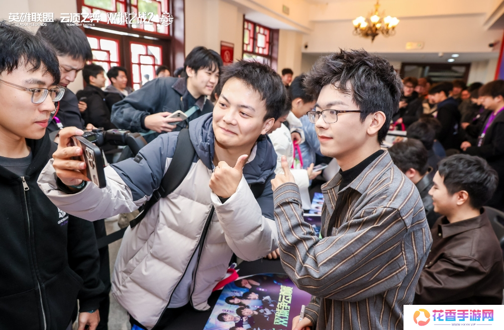 base64_image 云顶之弈TOC10全国总决赛**落幕,官少爷强势夺冠