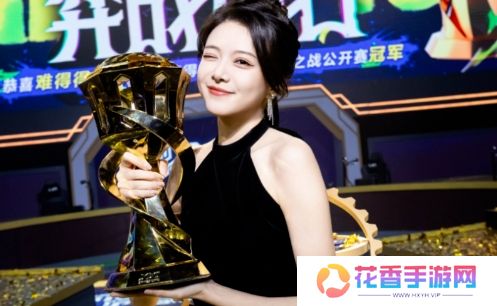 曝Miss身价超5个亿，电竞大小姐名不虚传，骆歆：自己连1/20都不到