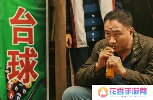 56岁胡军亮相《北上》,从船老大到落魄货车司机,打了多少男明星脸