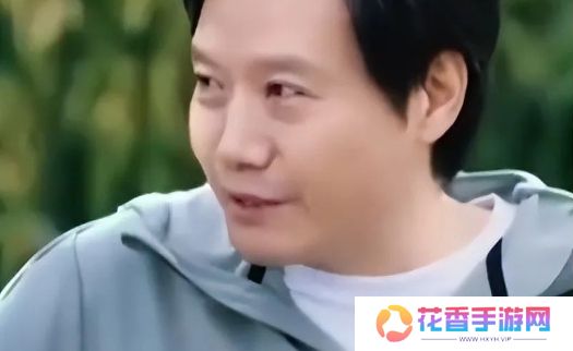 董明珠暗讽雷军,直播间公开痛批,称“有人靠价格低成了领导者”